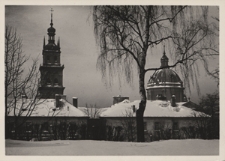 Lwów. Kościół OO. Dominikanów i Cerkiew Wołoska w zimie