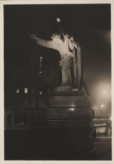 Warszawa. Kościół Św. Krzyża, fragment wejścia