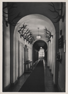 Rezydencja Prezydenta Rzeczypospolitej w Spale. Korytarz oficyny leśnej