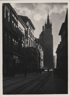 Kraków. Kościół Mariacki z ul. Floriańskiej