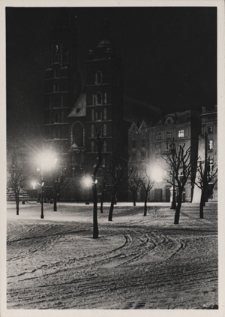 Kraków. Kościół Mariacki w nocy